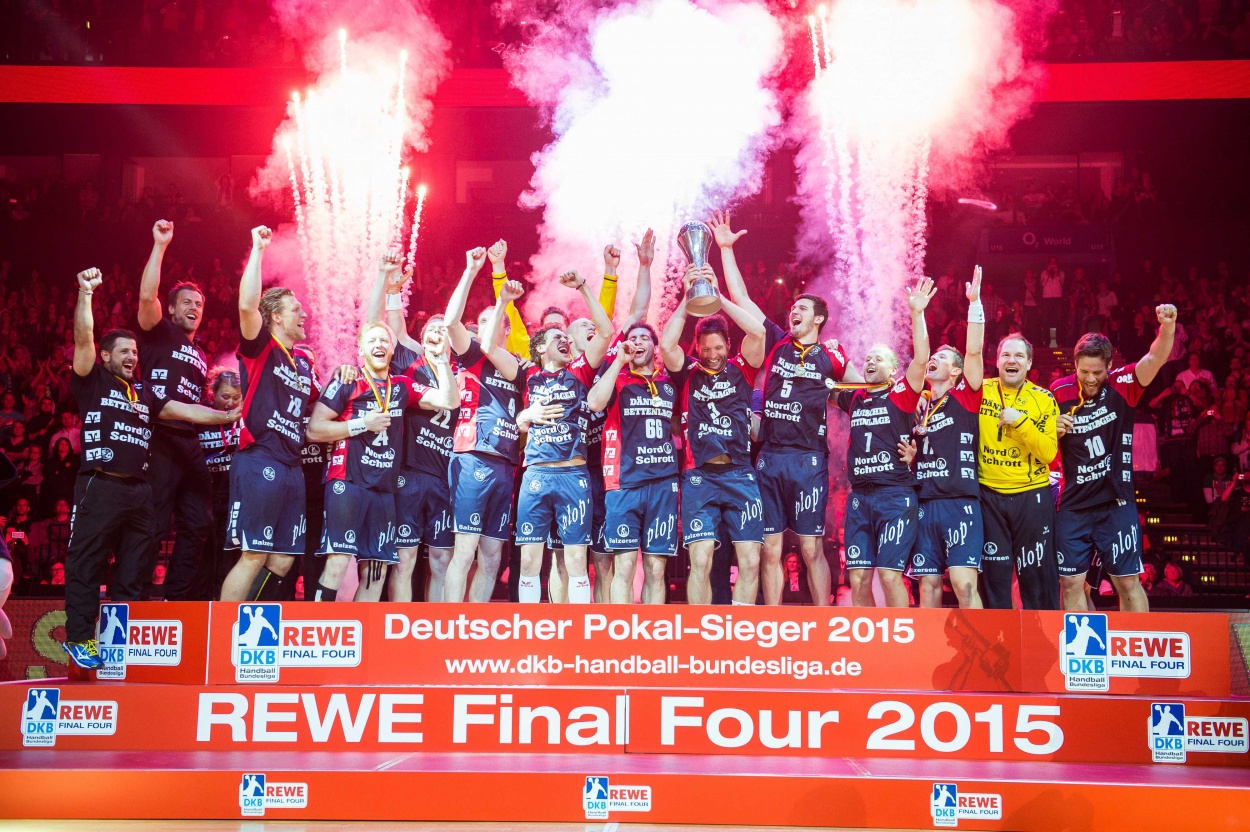 Top-Stars besuchen ihren Ausrüster: Flensburger Handball-Profis bei ERIMA