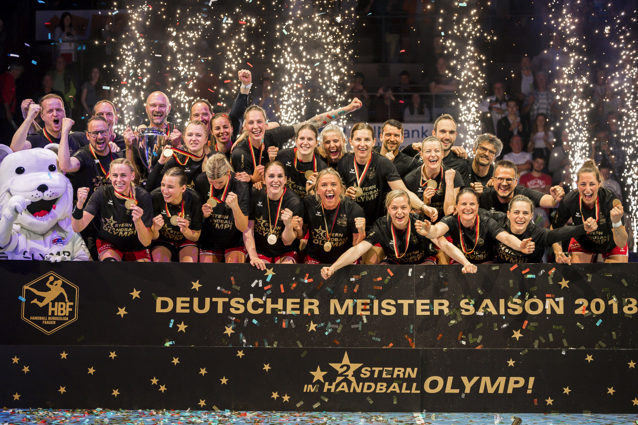 Handballerinnen der SG BBM Bietigheim werden in ERIMA zum zweiten Mal deutscher Meister