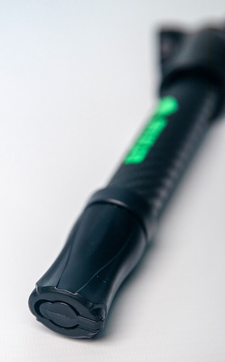 ERIMA Pumpe mit Luftdruckmesser – schwarz/green gecko (Rücken)