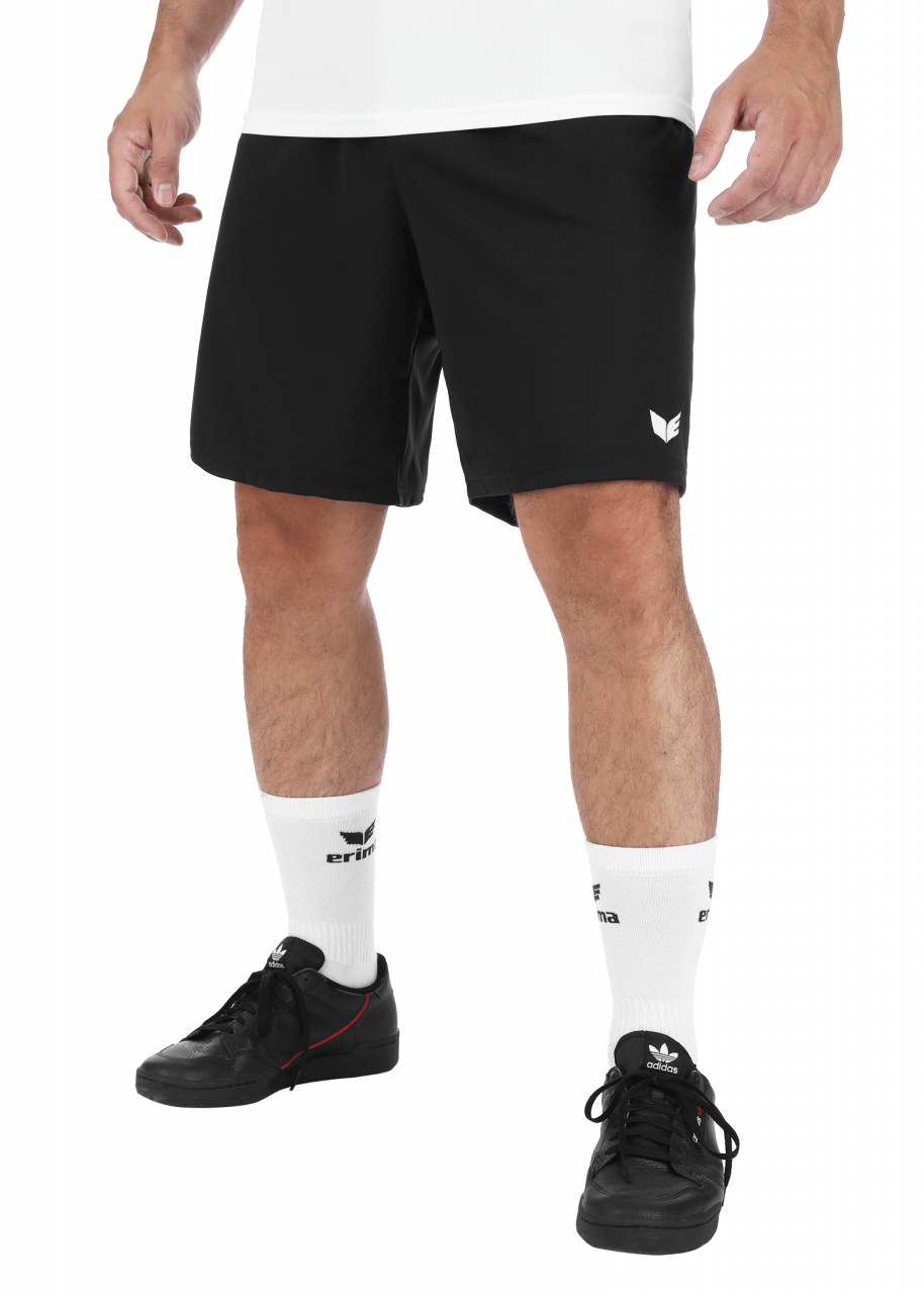 ERIMA CELTA Shorts – schwarz (Am Modell)