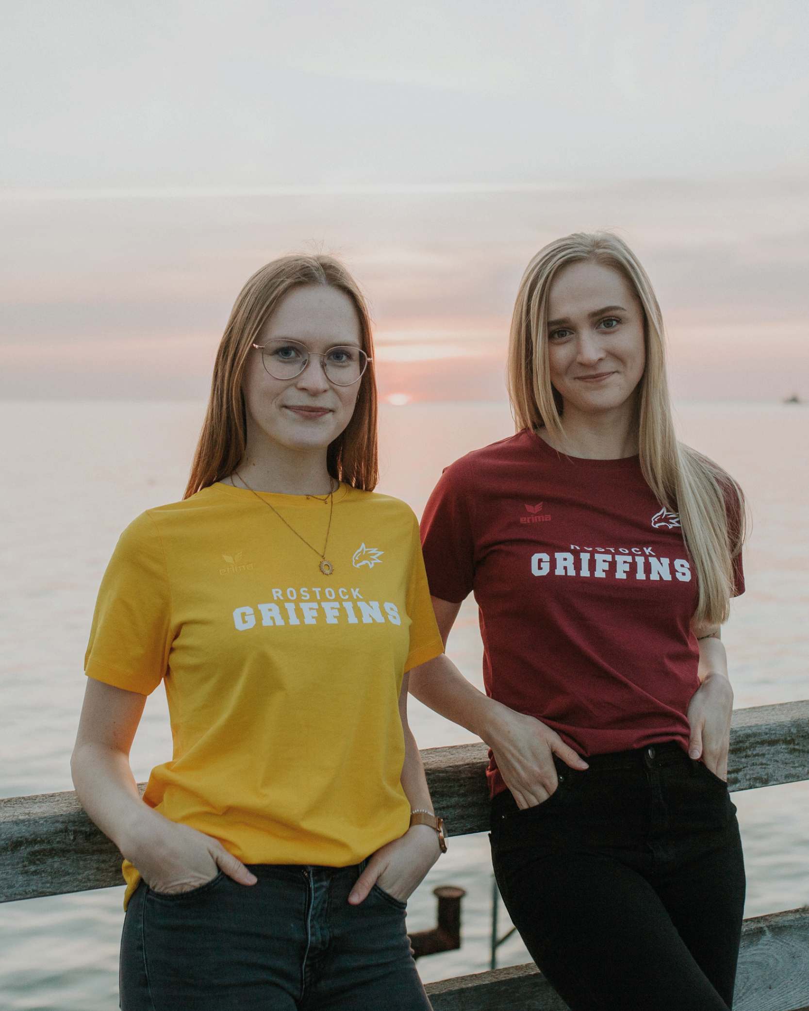 media/image/Merch-Griffins-3_400x500px.jpg