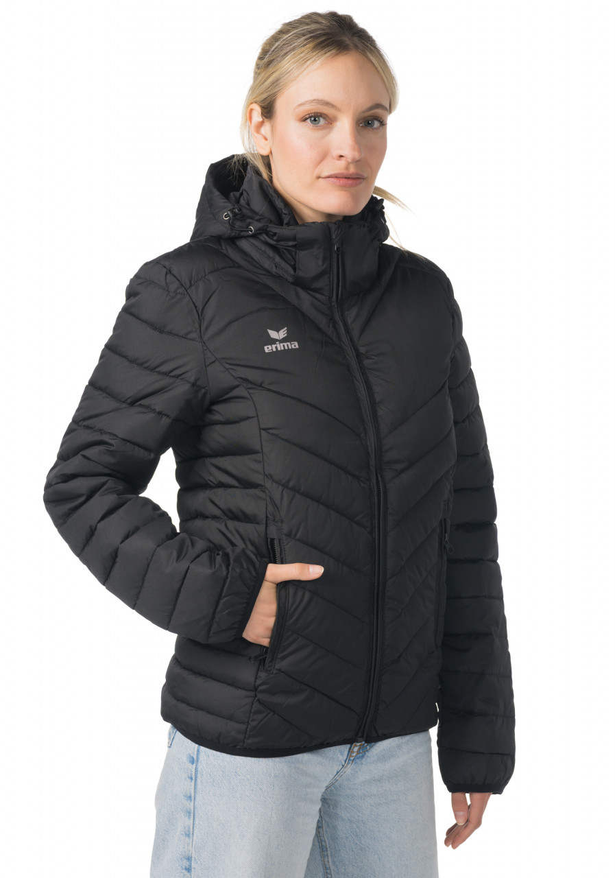 ERIMA CMPT Puffer Jacke – schwarz (Am Modell)