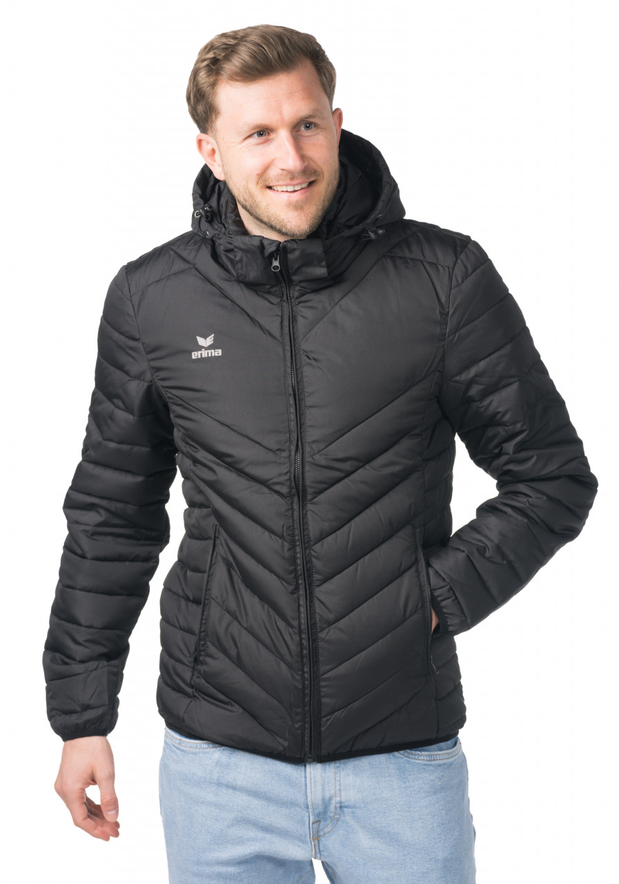 ERIMA CMPT Puffer Jacke – schwarz (Am Modell)